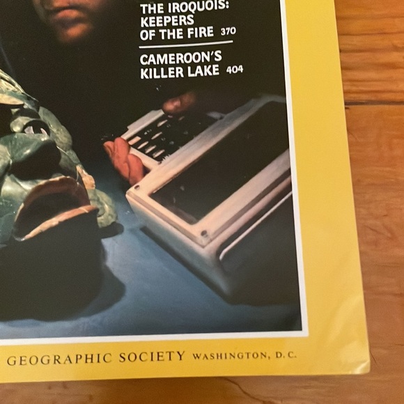 NWOT Collectible Vintage National Geographic September 1987 Volume 172 No. 3 - Picture 9 of 13